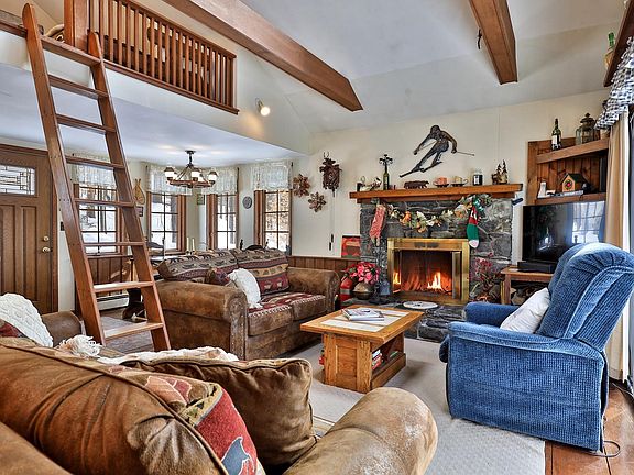 3rd image of 221 Spring Street