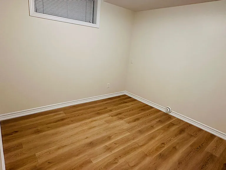 123 Ravenscroft Rd — Photo 5
