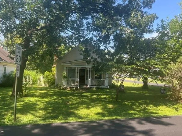 2824 N 156th St, Basehor, KS 66007