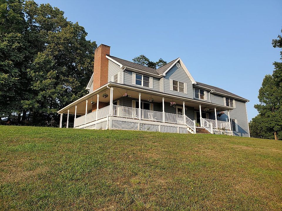 1st image of 139 Silverbrook Ln