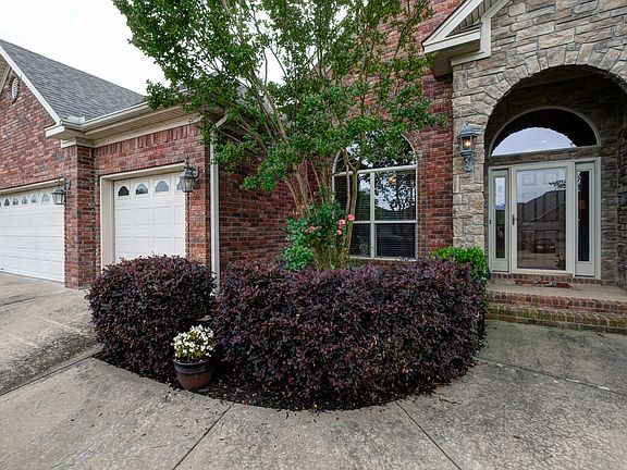 2nd image of 157 Mountain Valley Dr