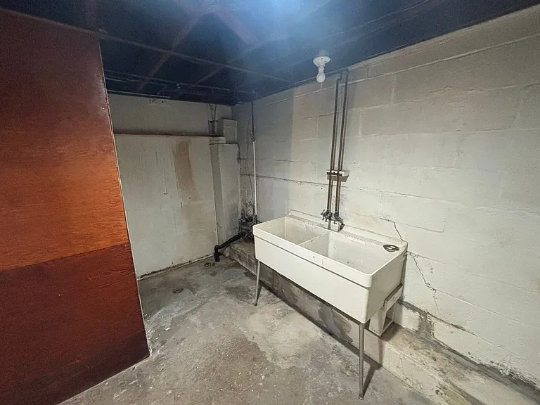 207 Kingston Dr — Photo 21