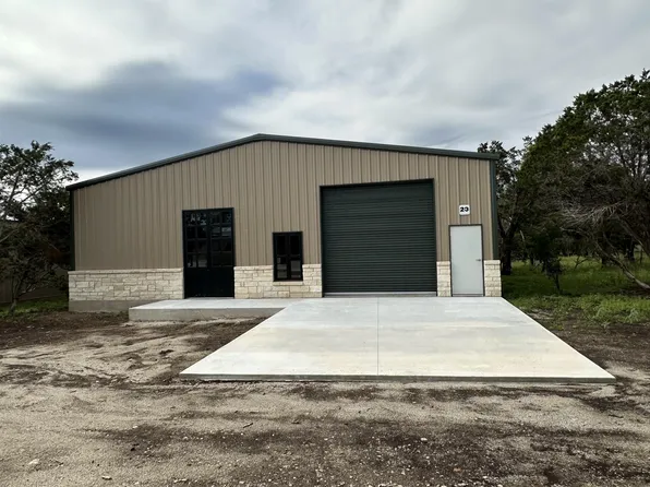 142 Hunters Pass, Spicewood, TX 78669