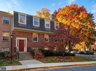 6022 Westchester Park Dr APT 301, College Park, MD 20740