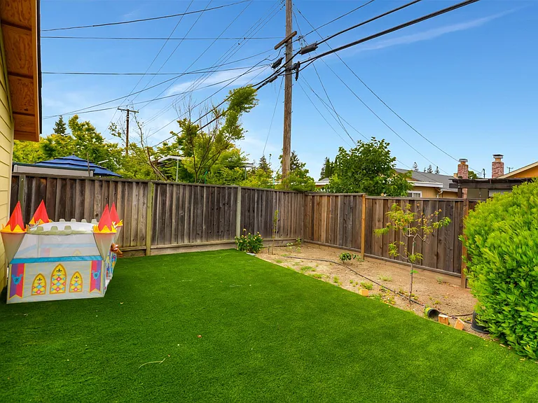 3125 Mauricia Ave — Photo 27