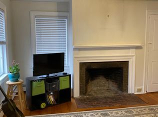 77 Falls Rd APT 2, Shelburne, VT 05482