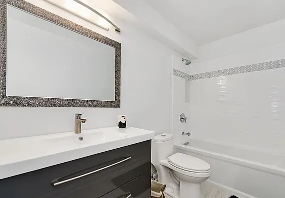 10 E Ontario St #1301 — Photo 8