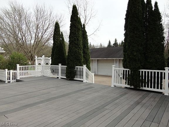 4th image of 2252 Medina Line Rd