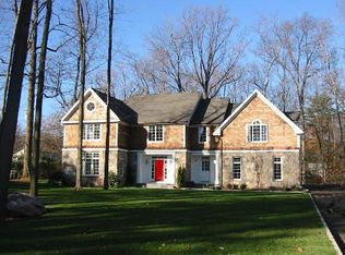 6 Bishops Gate, Darien, CT 06820