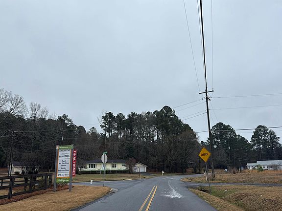 5th image of 399 Eden Valley Rd SE