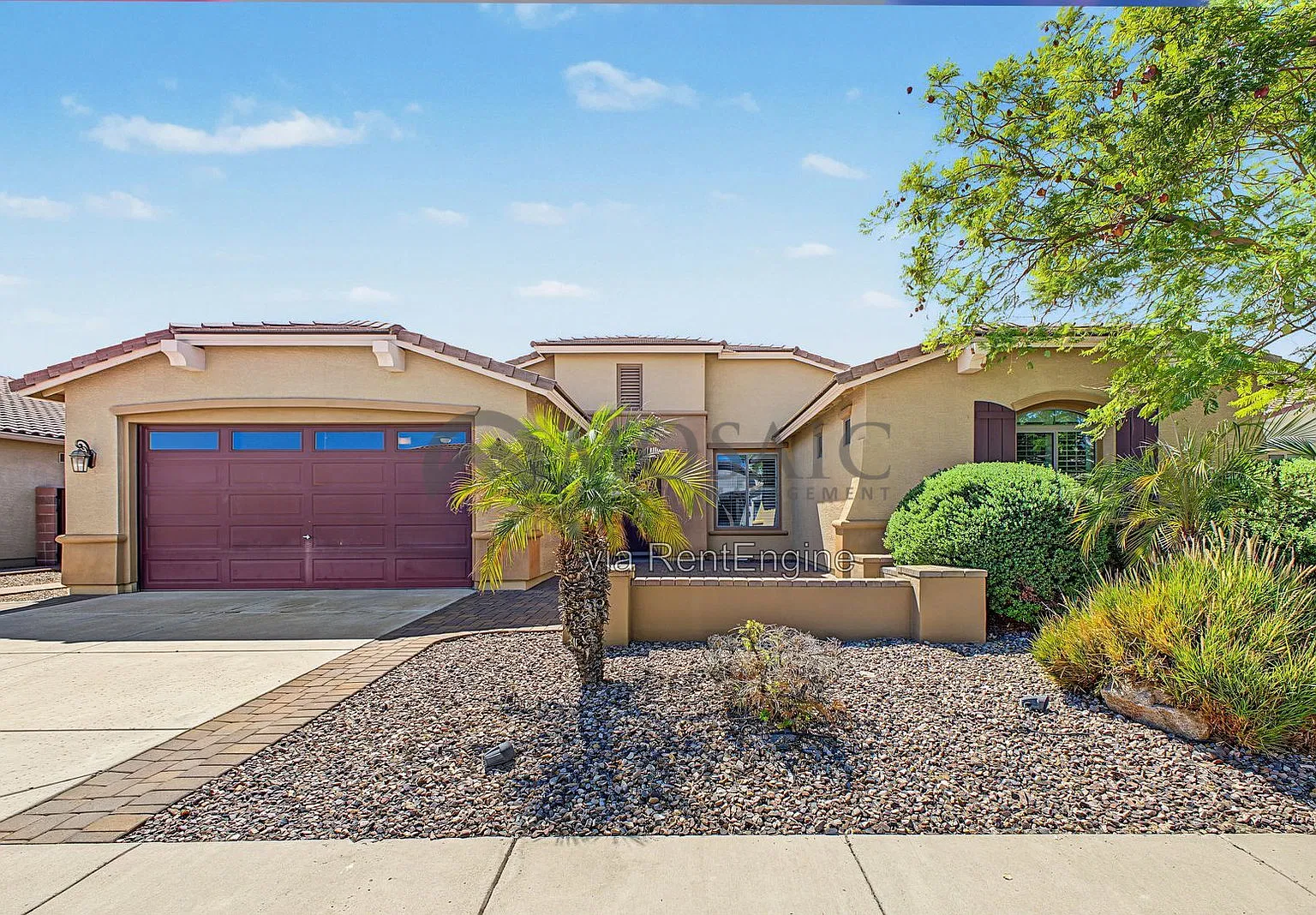 4 bed, 2.5 bath, 2696 sqft, $3,050 — Photo 2