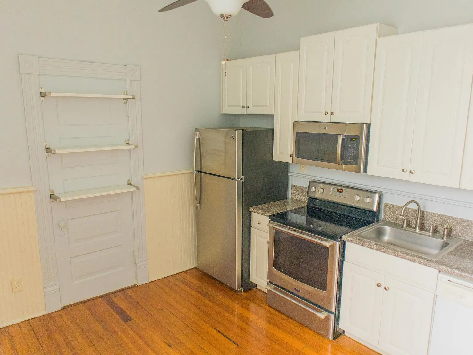 427 S Main St — Photo 3