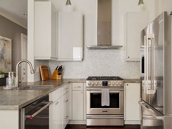 3rd image of 99 Sedgwick St #2