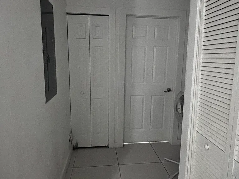 1998 NW 47th St #1998 — Photo 22