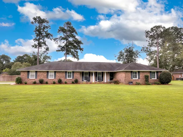 2748 Powhatan Dr, Sumter, SC 29150