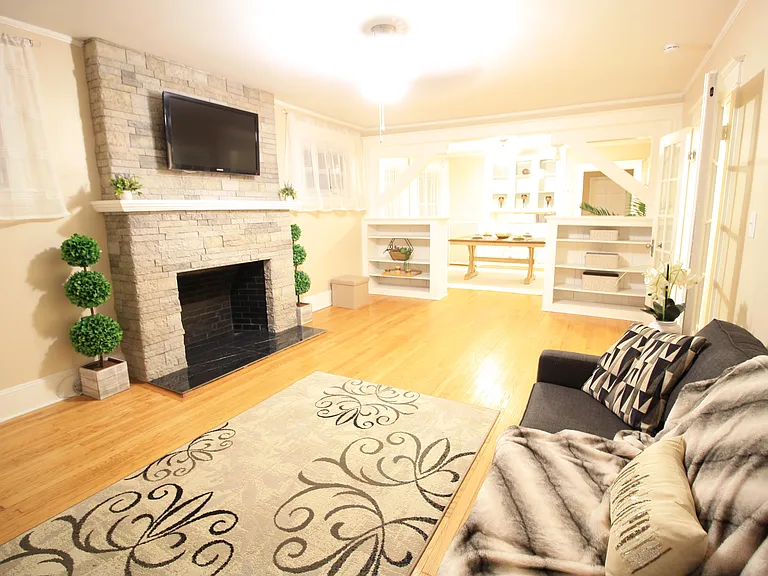 147 Stearns St — Photo 3