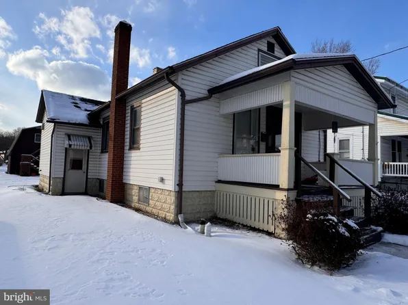 322 Maple Ave, Clearfield, PA 16830