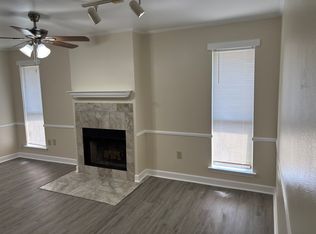 8144 Jefferson Park Dr #A-D, Baton Rouge, LA 70817