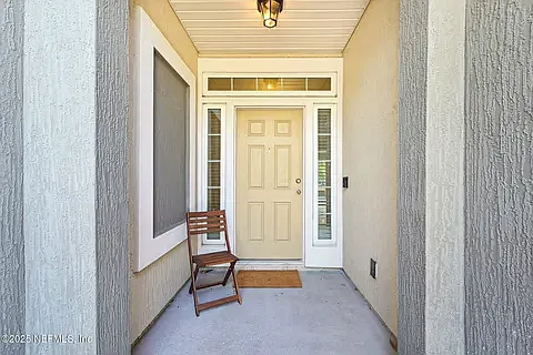 53 Nelson Ln — Photo 2