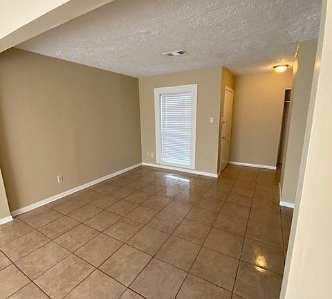 4th image of 4123 Trafalgar Dr