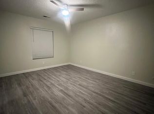 305 Geraldine Loop SE APT B, Rio Rancho, NM 87124