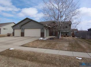 1050 N Mary Ave, Tea, SD 57064