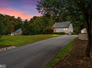 869 Arundel Dr, Arnold, MD 21012