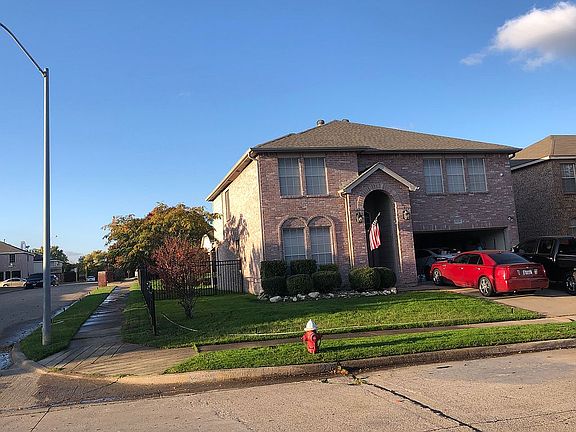 3rd image of 1120 Pullman Dr