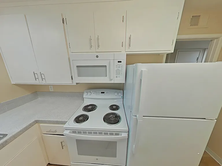 786 Reseda Dr #6 — Photo 12