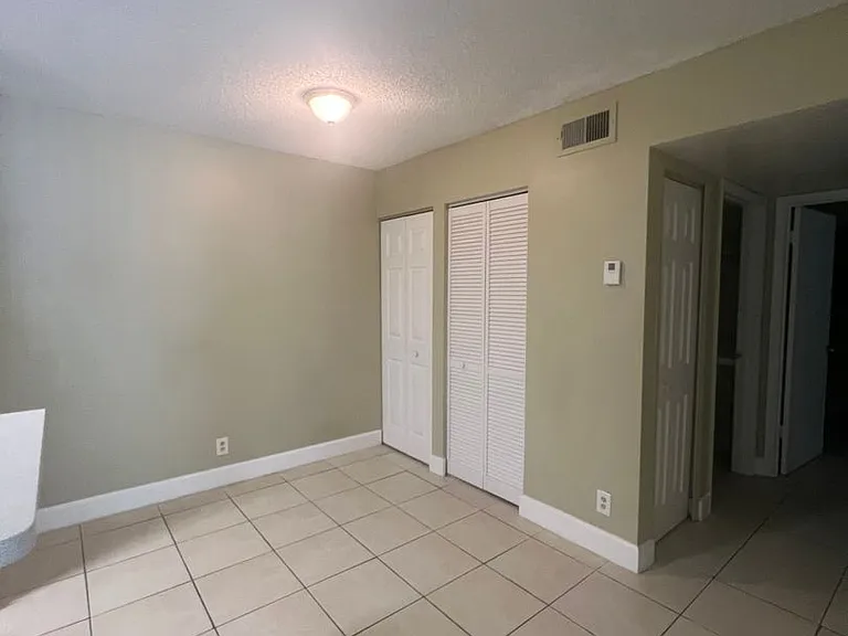 10773 Cleary Blvd #10-109 — Photo 3