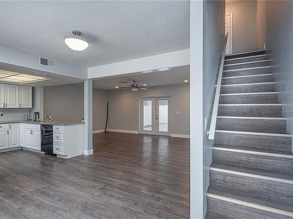 5th image of 3018 W Cleveland St
