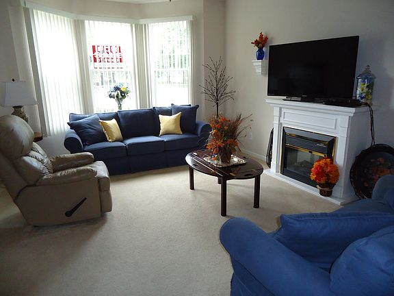5th image of 49282 Silver Birch Cir