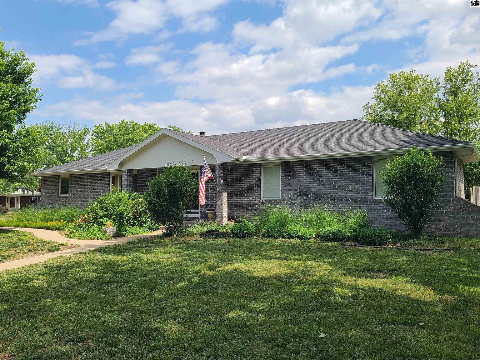 2430 Stewart Ln, Salina, KS 67401 MLS 48607 Zillow