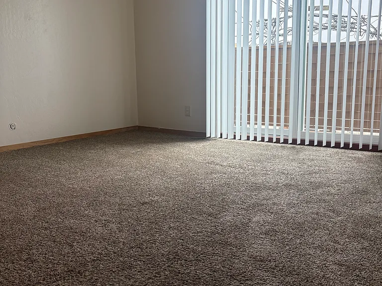 667 Villa St #4 — Photo 6