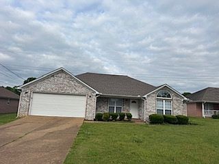 1st image of 18 Hedgefield Dr