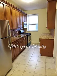 Rented by Metropolis International Realty Inc.
