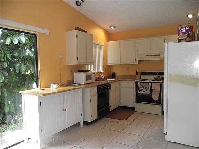 2nd image of 9610 W Daffodil Ln