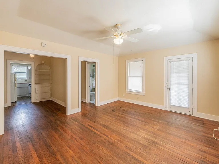 503 Fulton Ave — Photo 2