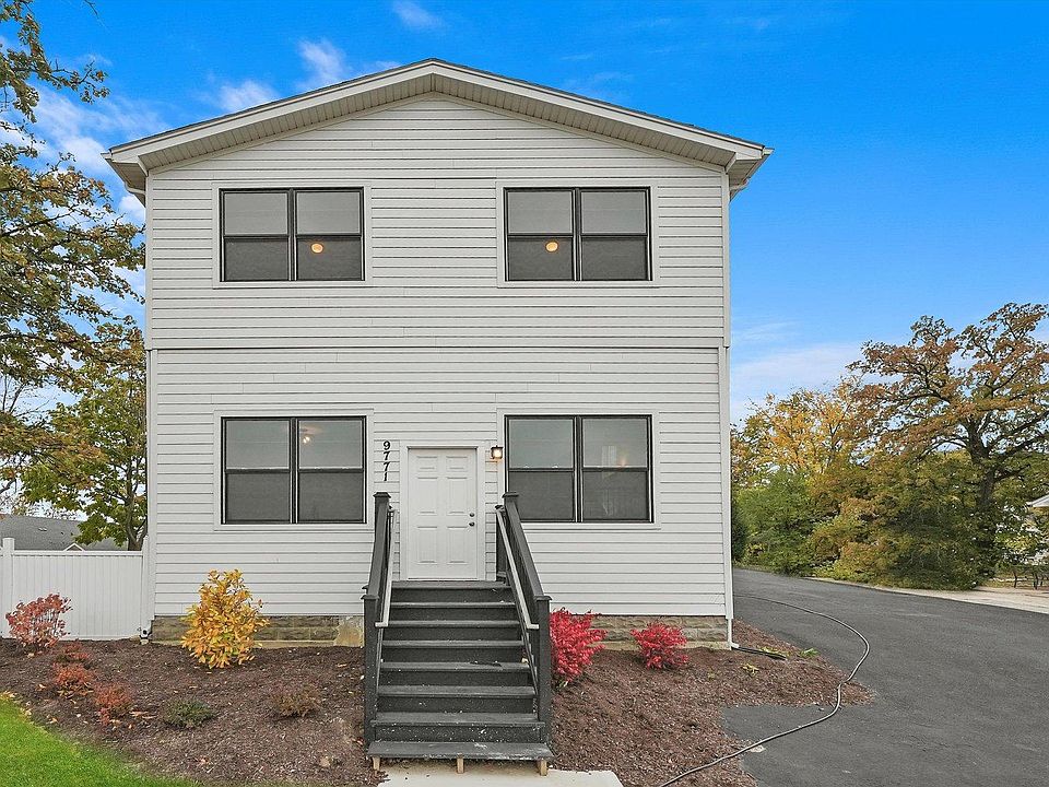 1st image of 9771.5 W 143rd St