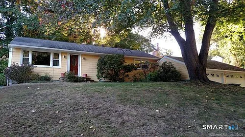 19 Sunshine Rd Photo 1