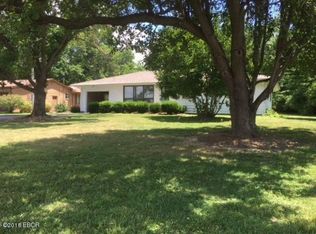 227 S Giant City Rd, Carbondale, IL 62902