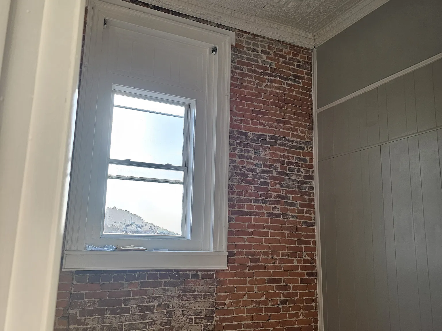 57 E Main St — Photo 4