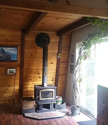 2nd image of 1388 Hookton Rd