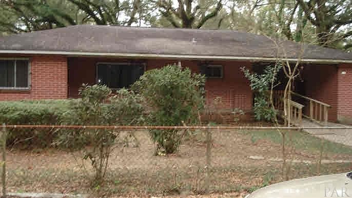 1st image of 100 Hancock Ln