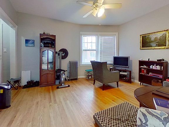 2nd image of 734 W Aldine Ave Al 40/2W