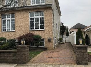 96 Oberlin St #1, Staten Island, NY 10305