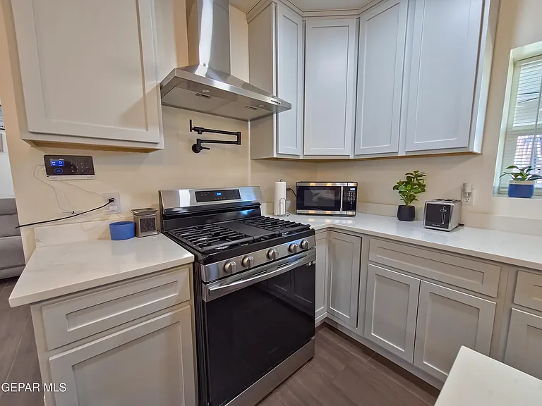 7321 Cuba Dr — Photo 11
