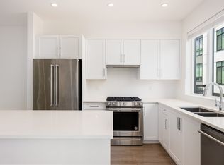 16433 19th Ave #15, Surrey, BC V3Z0Z1