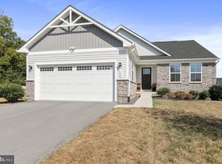 100 Plum Tree Ln, Martinsburg, WV 25403