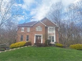 311 Steeplechase Dr, Cranberry Township, PA